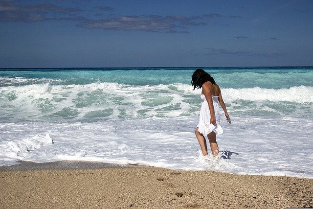 Dlaczego plaża sprawia, że czujemy się szczęśliwi?